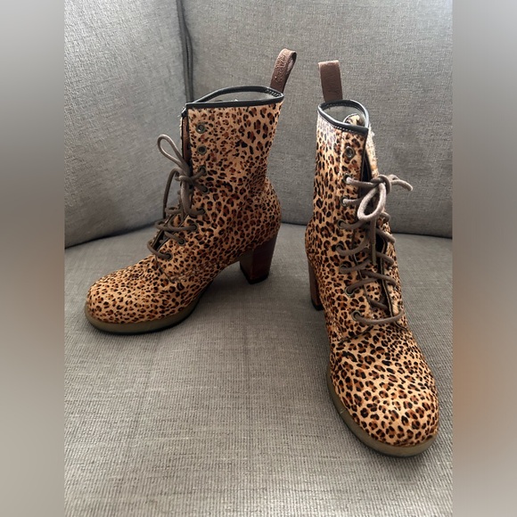 Rare Darcie Dr.Martens - Picture 3 of 14